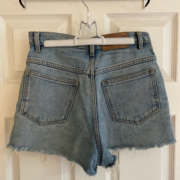 Vintage Northern Reflections Jean Shorts - Picture 2 of 7